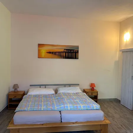 Belice 68 Neveklov Guest house